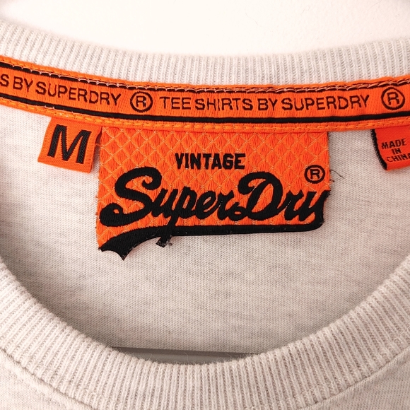 Superdry tshirt - Picture 3 of 4